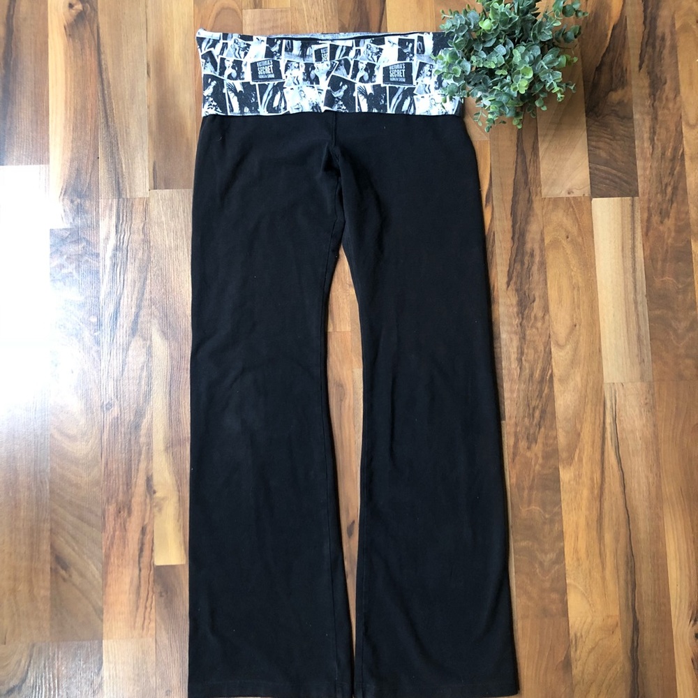 Victoria’s Secret Supermodel Essentials Yoga Pants